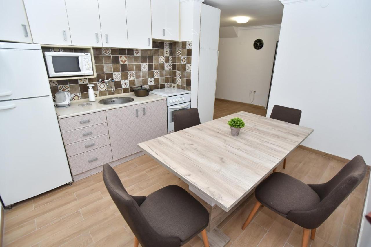 Palm Square 1 Old Town Apt Διαμέρισμα Μπούντβα Εξωτερικό φωτογραφία