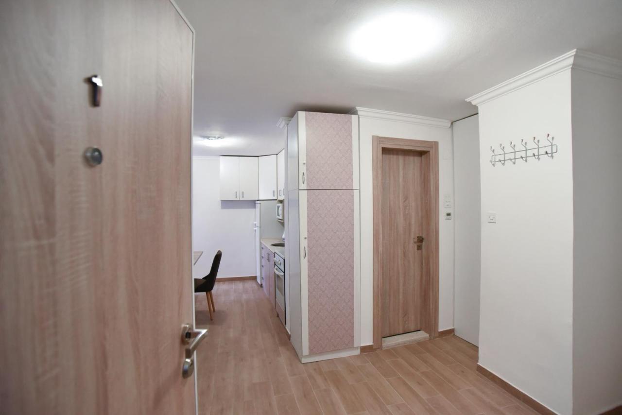 Palm Square 1 Old Town Apt Διαμέρισμα Μπούντβα Εξωτερικό φωτογραφία